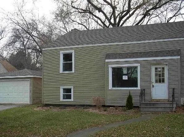 4600 Washington St, Downers Grove, IL 60515
