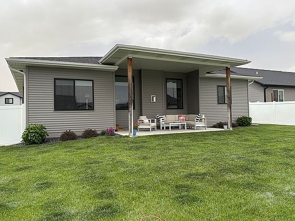 3rd image of 6530 Verano Dr