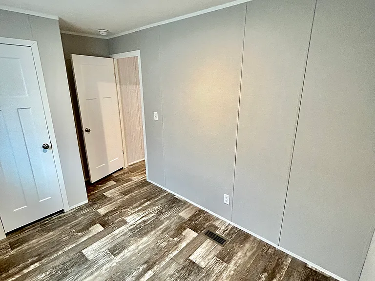 925 W 26th St — Photo 10