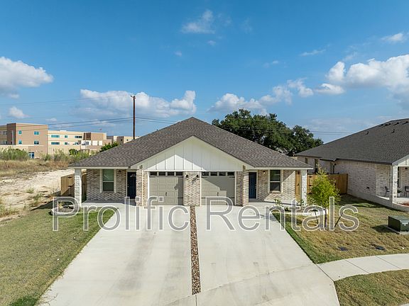 2nd image of 5308 Rose Garden Loop