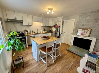 21 James St #2, Providence, RI 02903