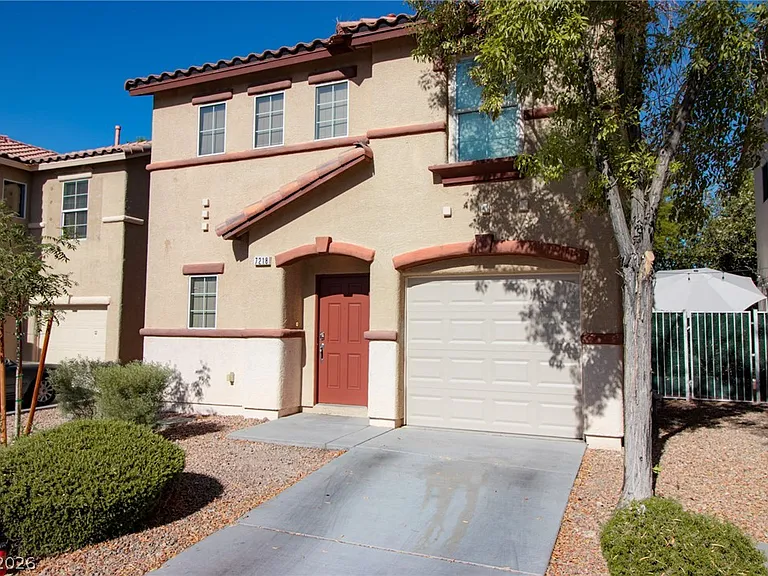 7218 Freedom Ring St — Photo 2