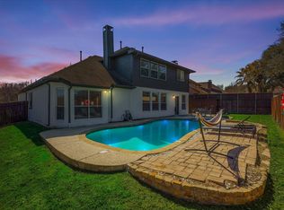 2808 Wales Ct, Grand Prairie, TX 75052