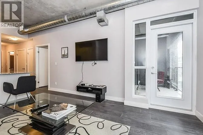 1 Victoria St S #306 — Photo 7