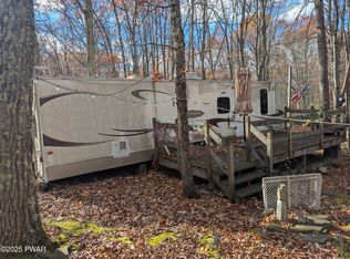 134 Chenango Dr, Shohola, PA 18458