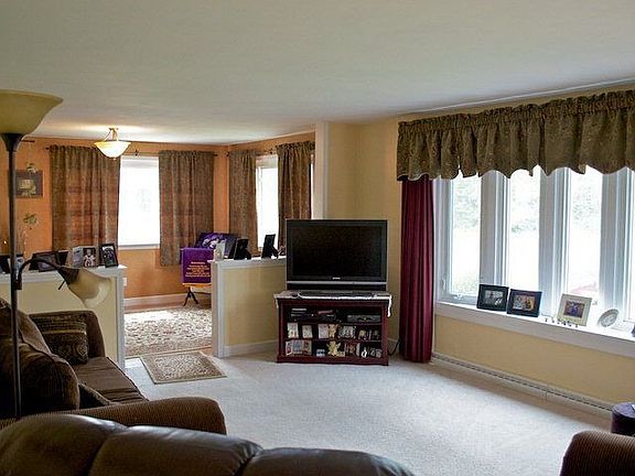 2nd image of 1479 Overdale Dr