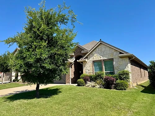 2369 Rosaline Dr Photo 1