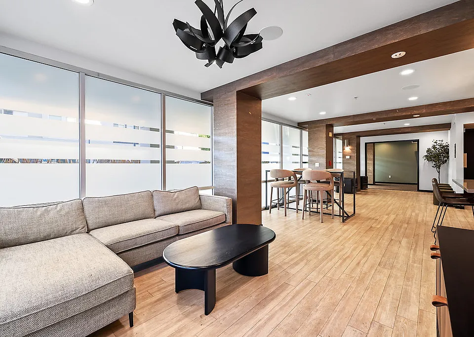 The Courtyards at 65th Street