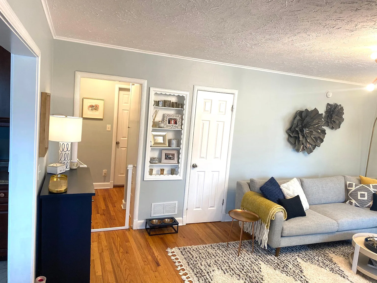 2248 Park Ave — Photo 4