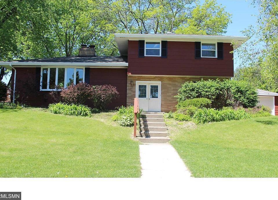 1st image of 41 Sandralee Dr W