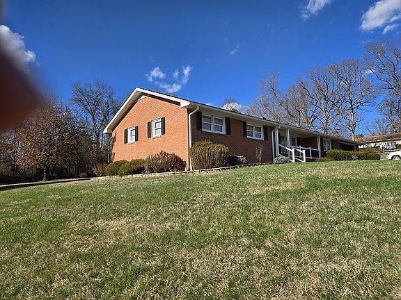 5th image of 255 Verbena Rd