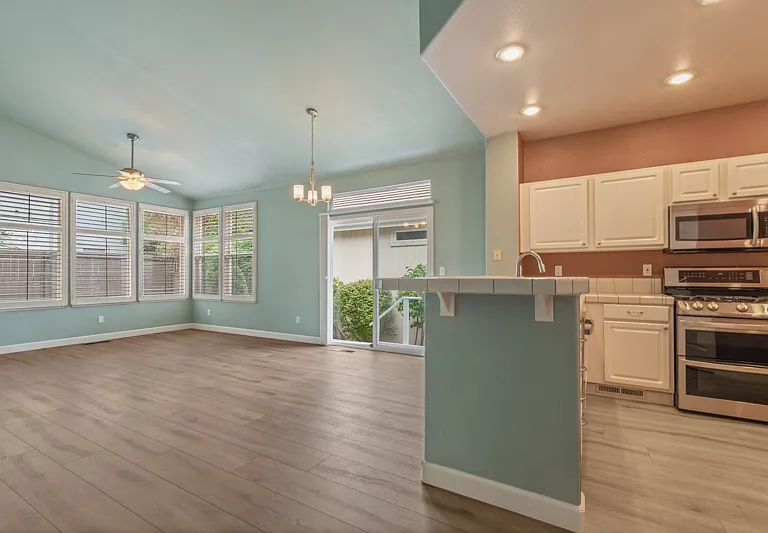 785 Caughlin Xing — Photo 1