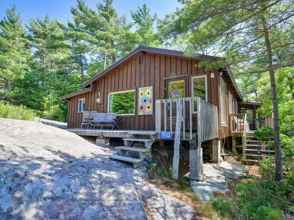 (undisclosed Address), Georgian Bay, ON L0K 1S0
