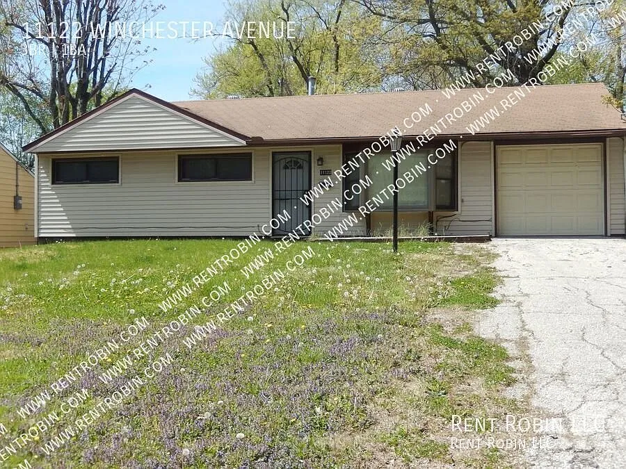 Freshly Updated 3-Bedroom Ranch with Garage, Backyard & Washer/Dryer Included! — Photo 2