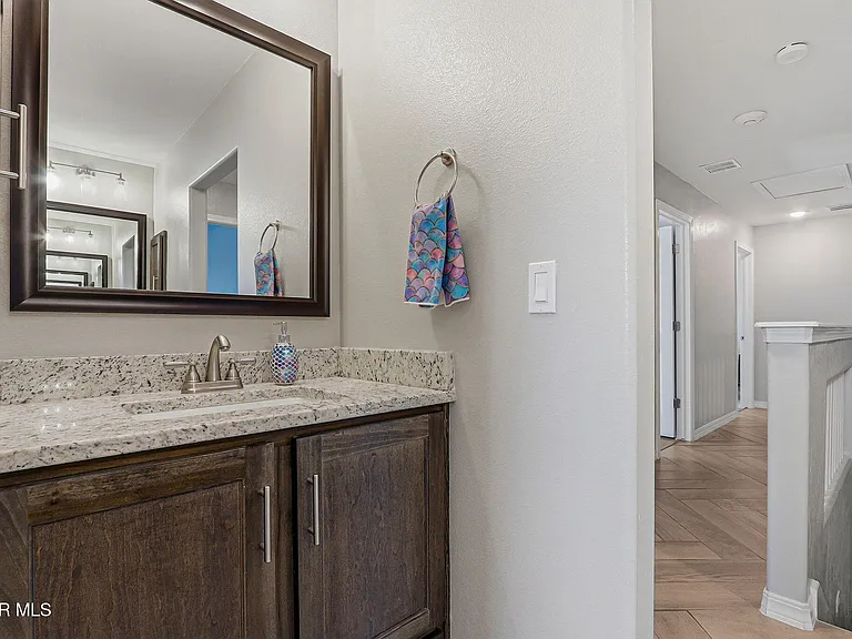 672 La Entrada Cir — Photo 19