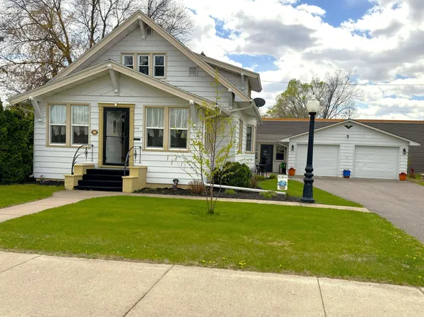414 1st Ave NE, Little Falls, MN 56345