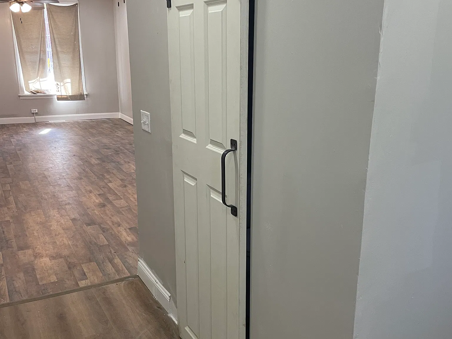5 bed, 1.5 bath, 1842 sqft, $1,975 — Photo 4