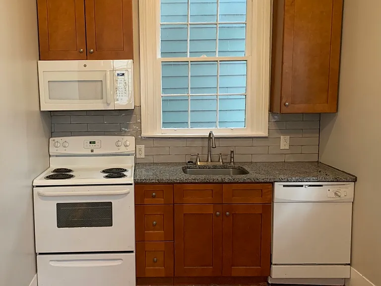 119 E Park Ave — Photo 11