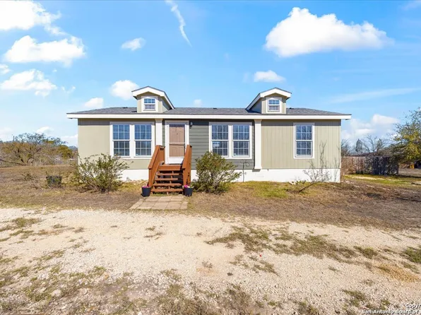 101 N County Road 5605, Castroville, TX 78009