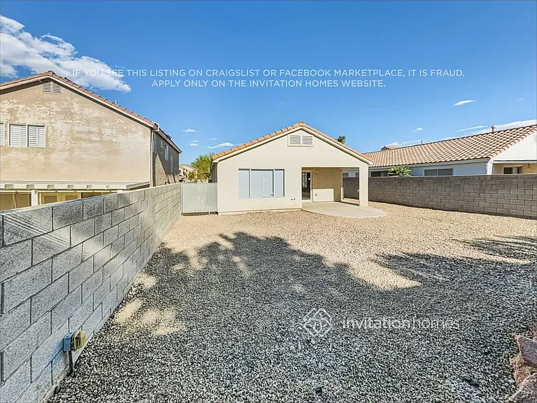 3413 Travelers Ct — Photo 18