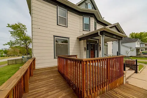 601 S Willow St — Photo 3