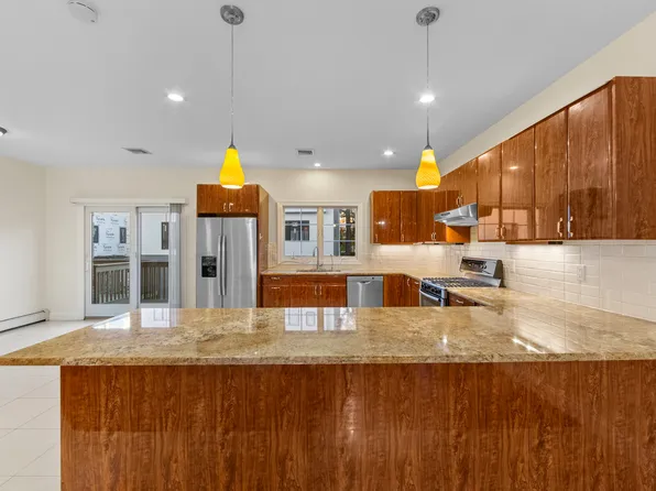 333 Lincoln Avenue image 17 of 37