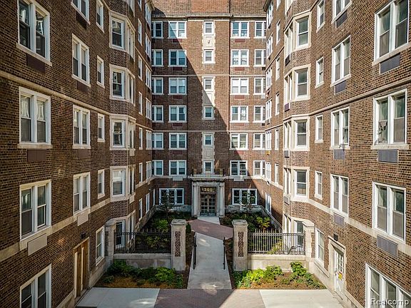 3rd image of 700 Seward St Unit 415