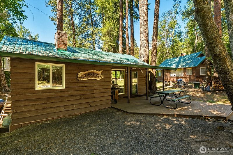 2nd image of 106 109 Mountain Home Park Lane