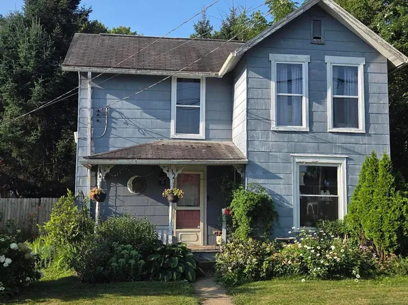 115 Riley St, Newark, OH 43055