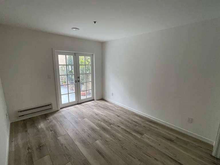 1945 Washington St #203 — Photo 6