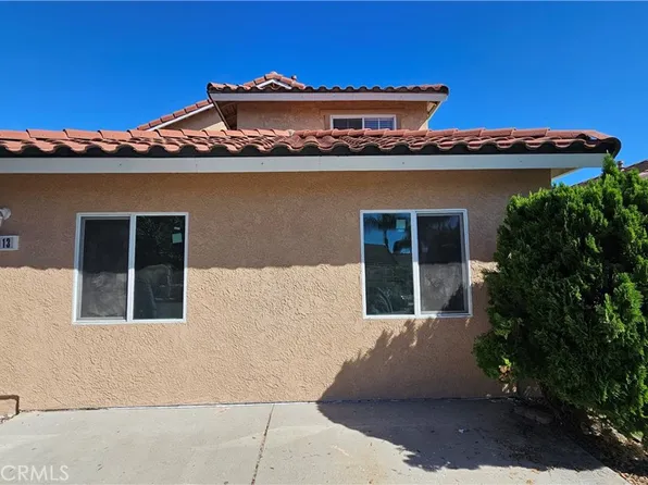 2013 Greenbriar St #B, Colton, CA 92324