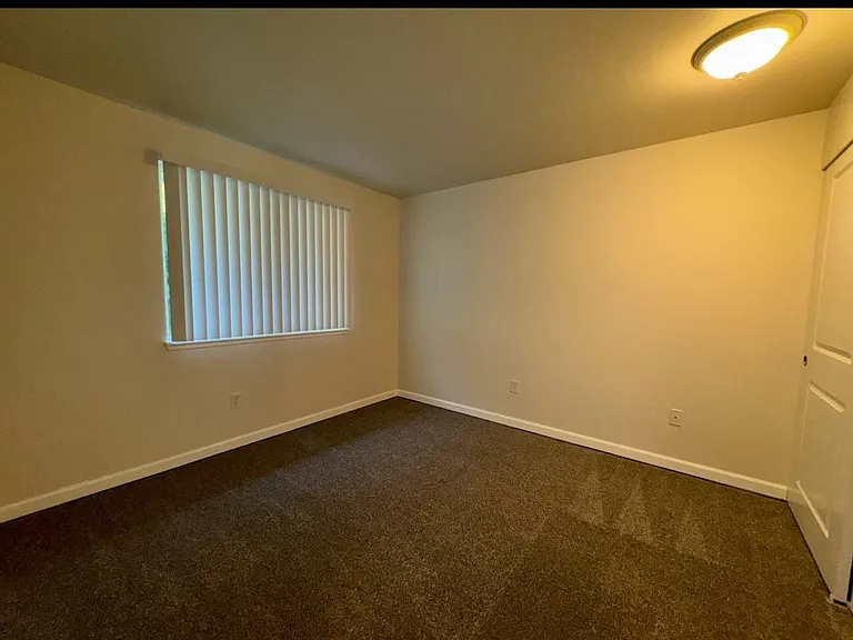 250 Weatherstone Ln NE #A — Photo 11