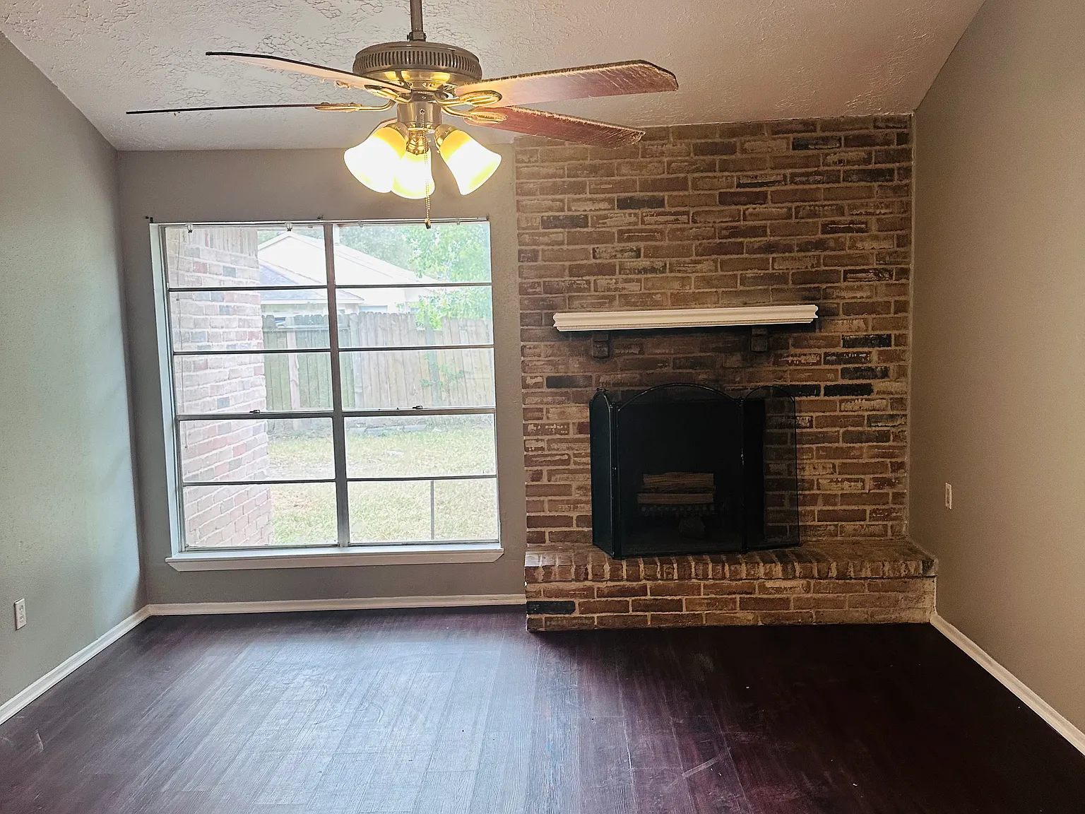 4 bed, 1553 sqft, $1,700 — Photo 2