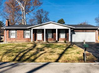 767 Sulphur Spring Ct, Ballwin, MO 63021