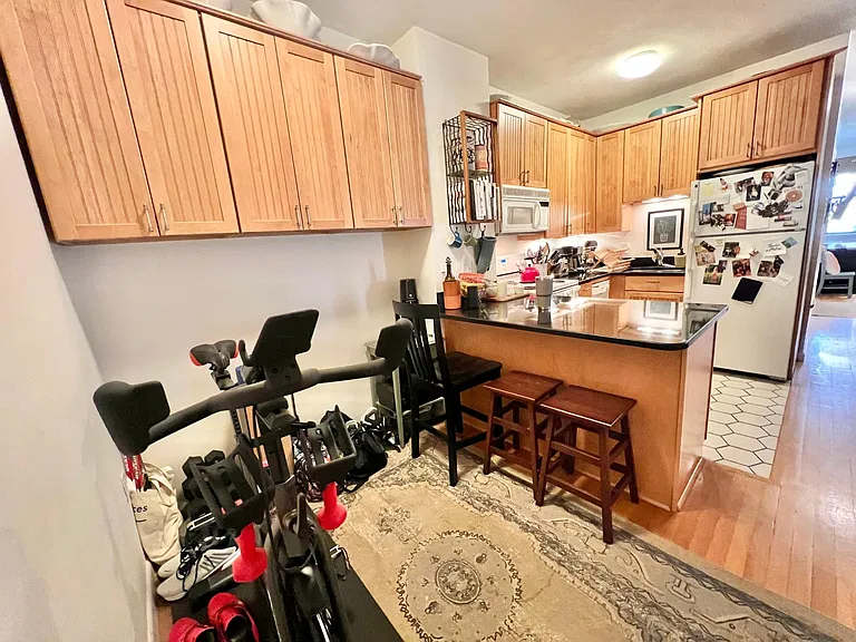 22 Cooper St #2 — Photo 5