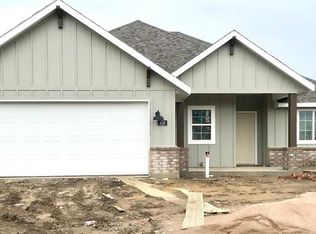 408 S College St, Pilot Point, TX 76258