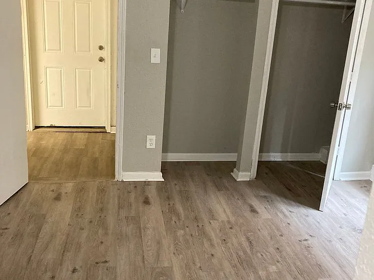 11118 Clifton Blvd — Photo 3