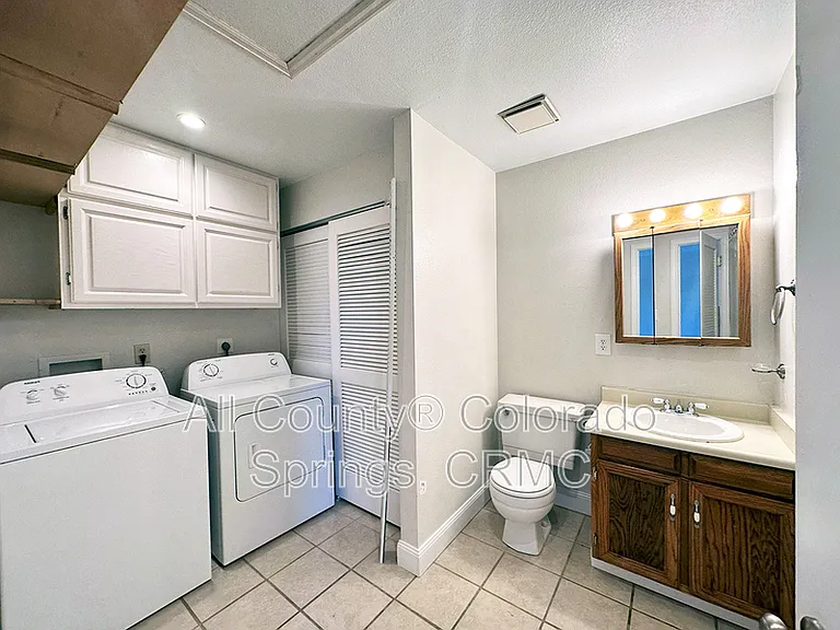 1153 Keith Dr — Photo 8