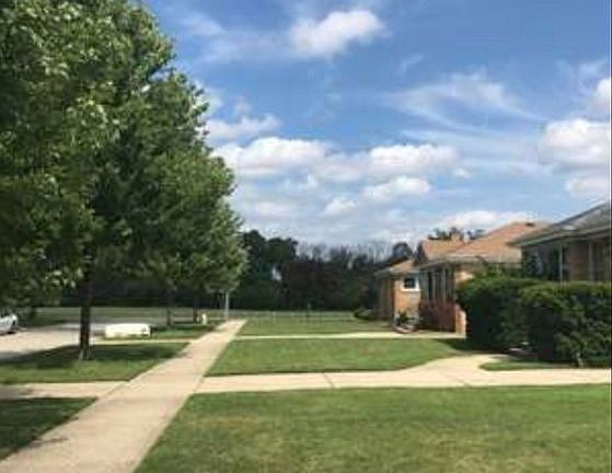 5th image of 6913 Birchwood Ave