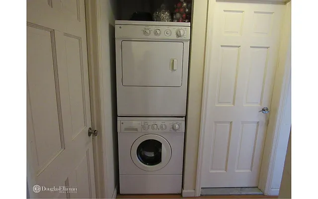 Rented by Douglas Elliman | media 19