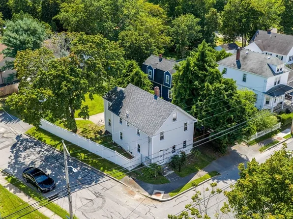 61 Bridge St, Fairhaven, MA 02719