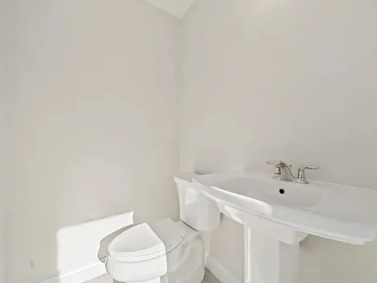 55 Plymouth St #J35 — Photo 4
