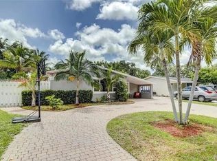 1921 N 62nd Ave, Hollywood, FL 33024