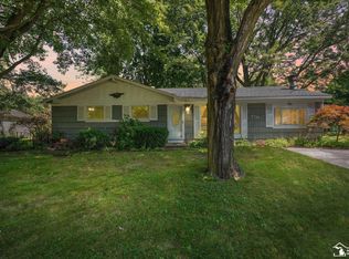 8796 Buerk Dr, Temperance, MI 48182