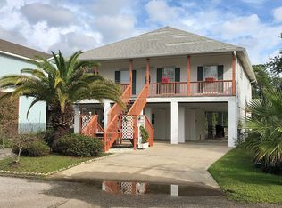 105 Willow Ln, Pass Christian, MS 39571