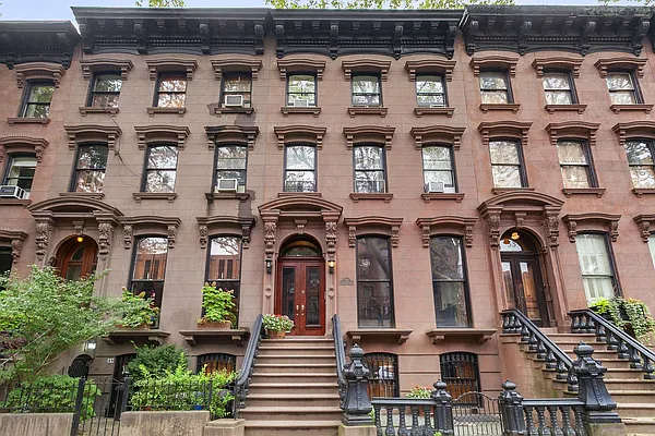 Rented by Compass | media 28