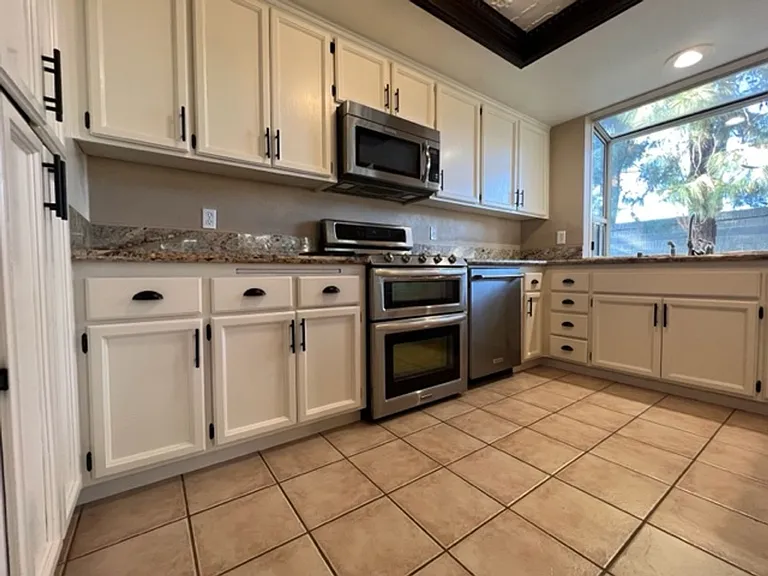 20 Flagstone Ct — Photo 9