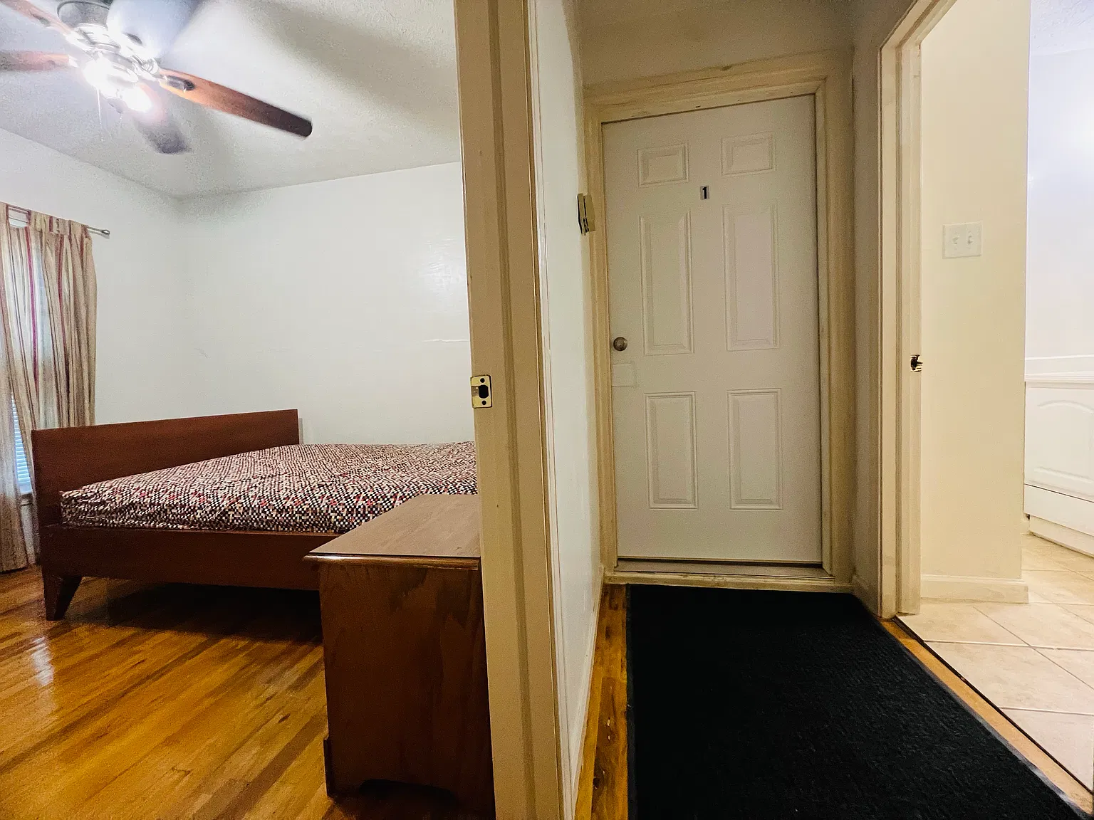 1 bed, 400 sqft, $1,000 — Photo 3