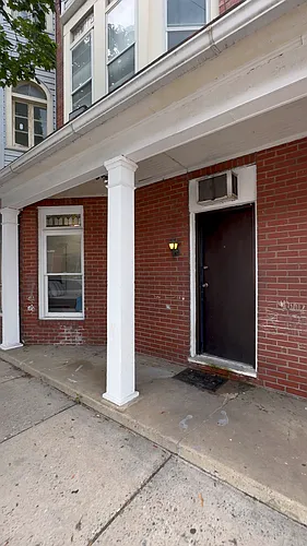 323 W Broad St #4 Photo 1