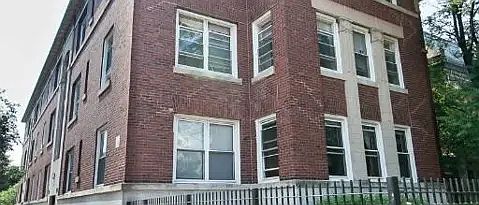 1st image of 4450 N Sheridan Rd